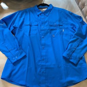 Columbia Omni Shade a button down shirt, XL. NEW